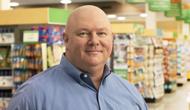 Publix Associate Greg Toy portrait in the store